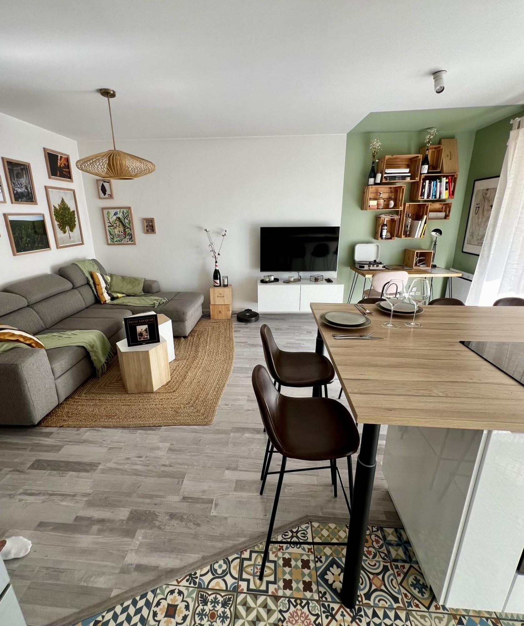 Clovis - Hypercentre Avec Balcon Et Parking Apartman Reims Kültér fotó